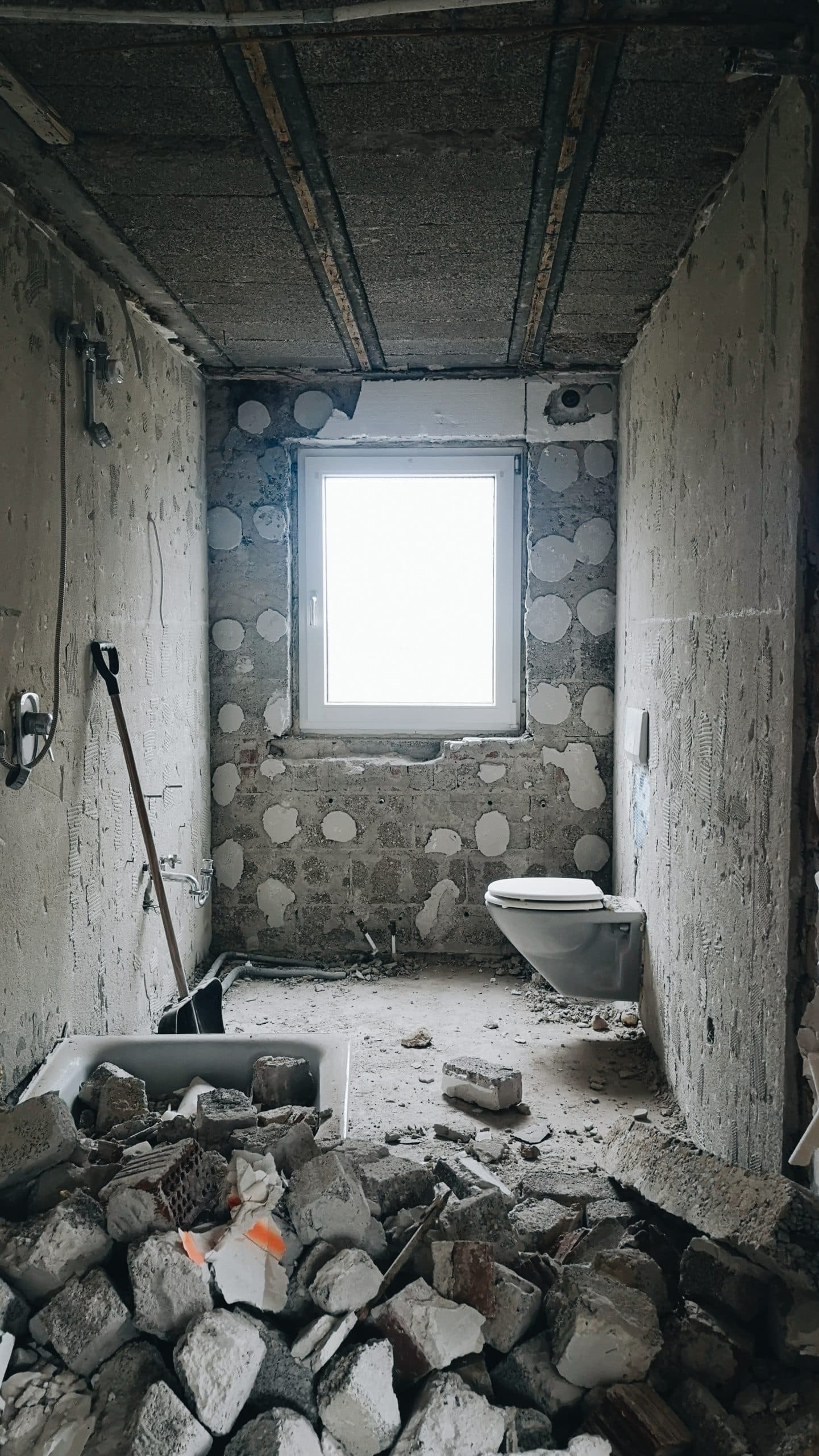 Gäste-WC im Erdgeschoss, Rohbauzustand